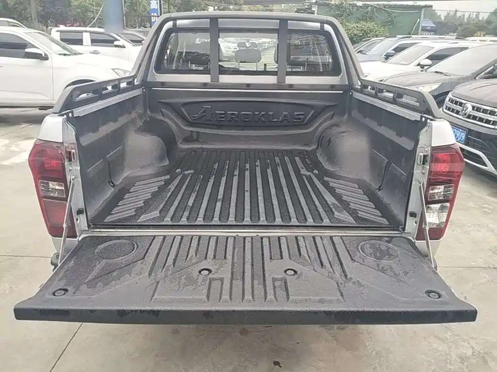 Isuzu D-MAX — миниатюра 19