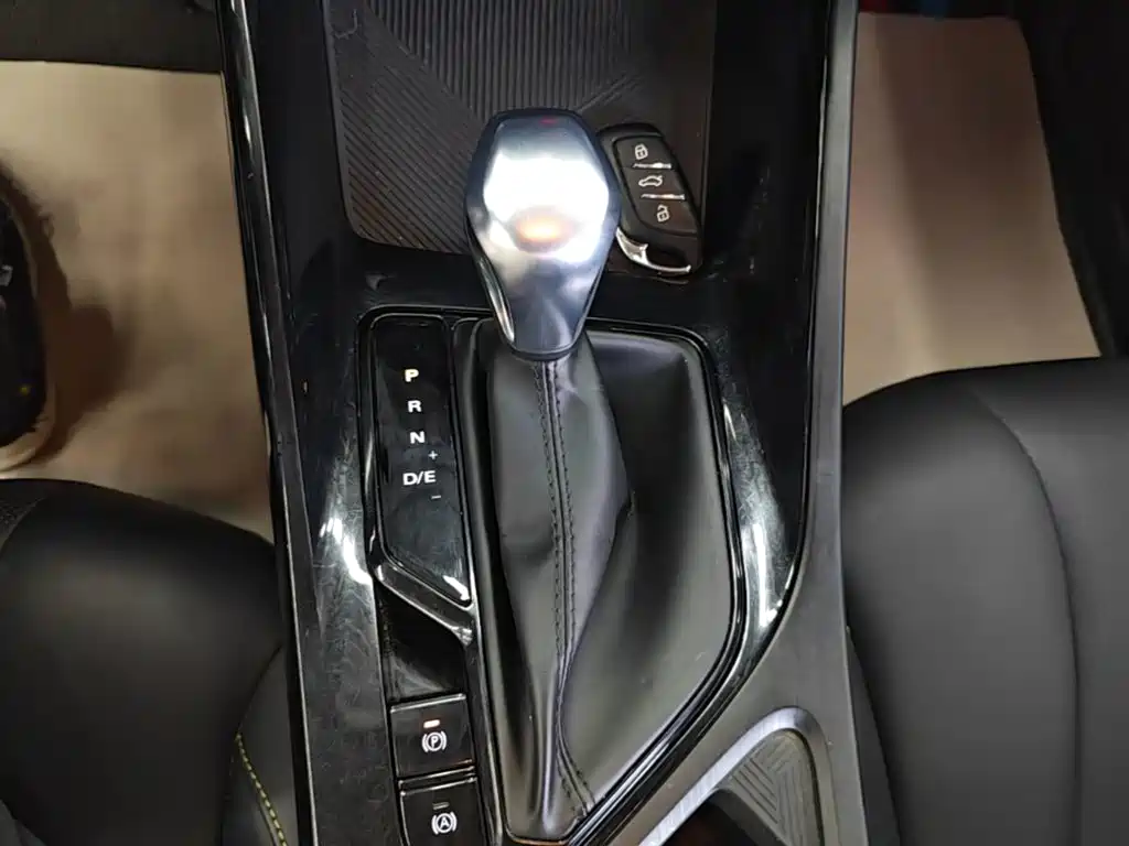 Roewe i5 — миниатюра 14