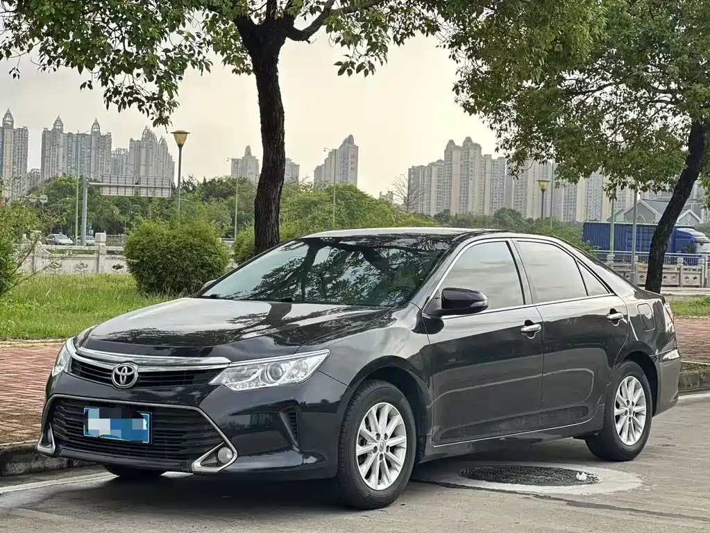 Toyota Camry 2017