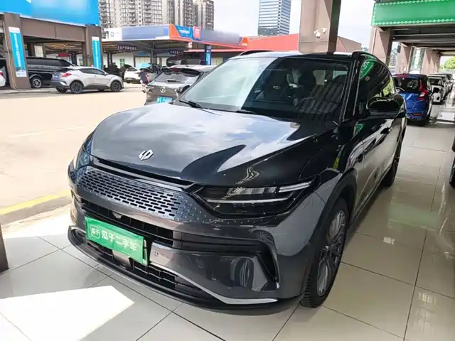 2025 Leapmotor C11