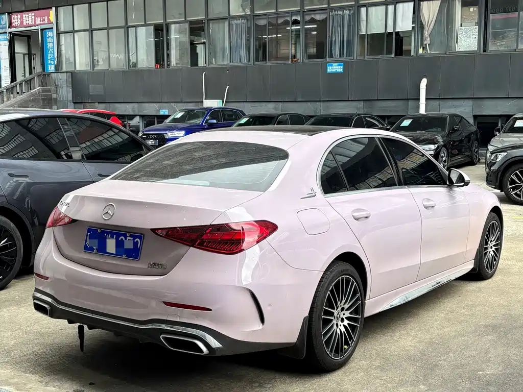 Mercedes-Benz C-Class — миниатюра 6