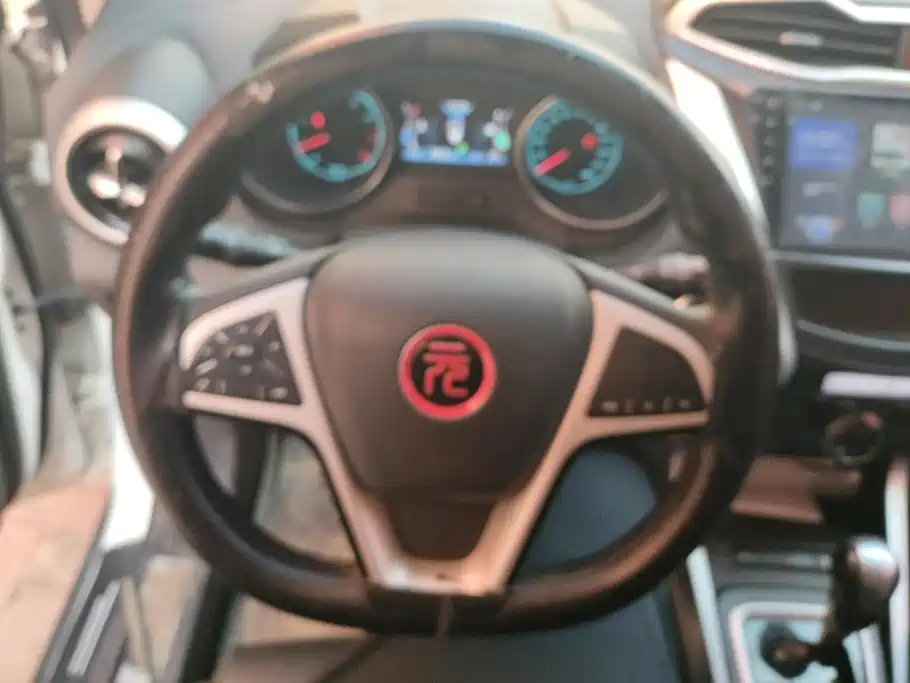 BYD Yuan — миниатюра 15