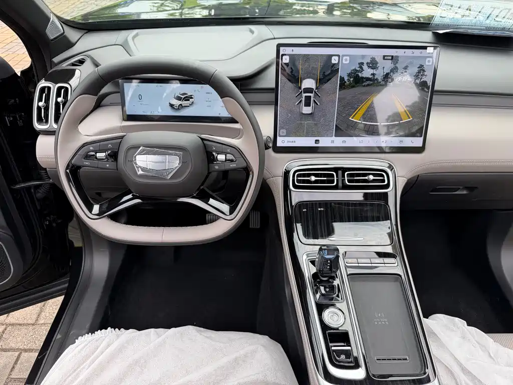 Geely Boyue L — миниатюра 19