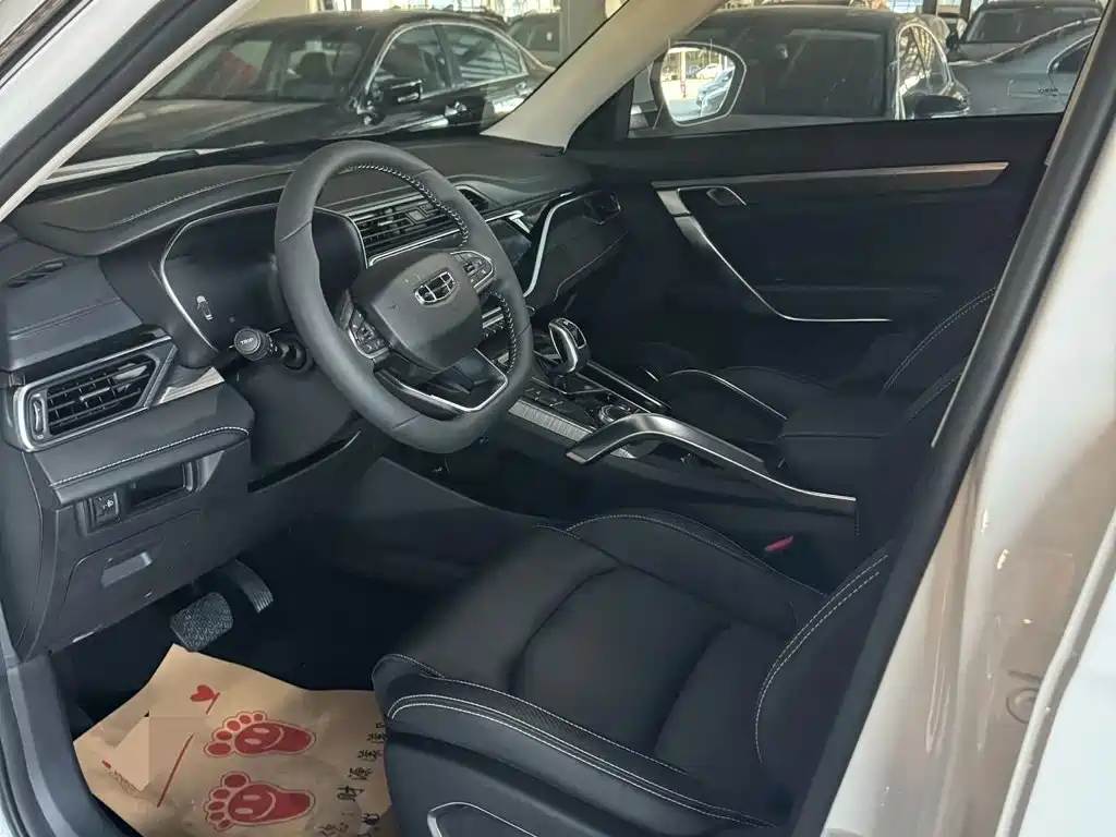 Geely Boyue — миниатюра 4