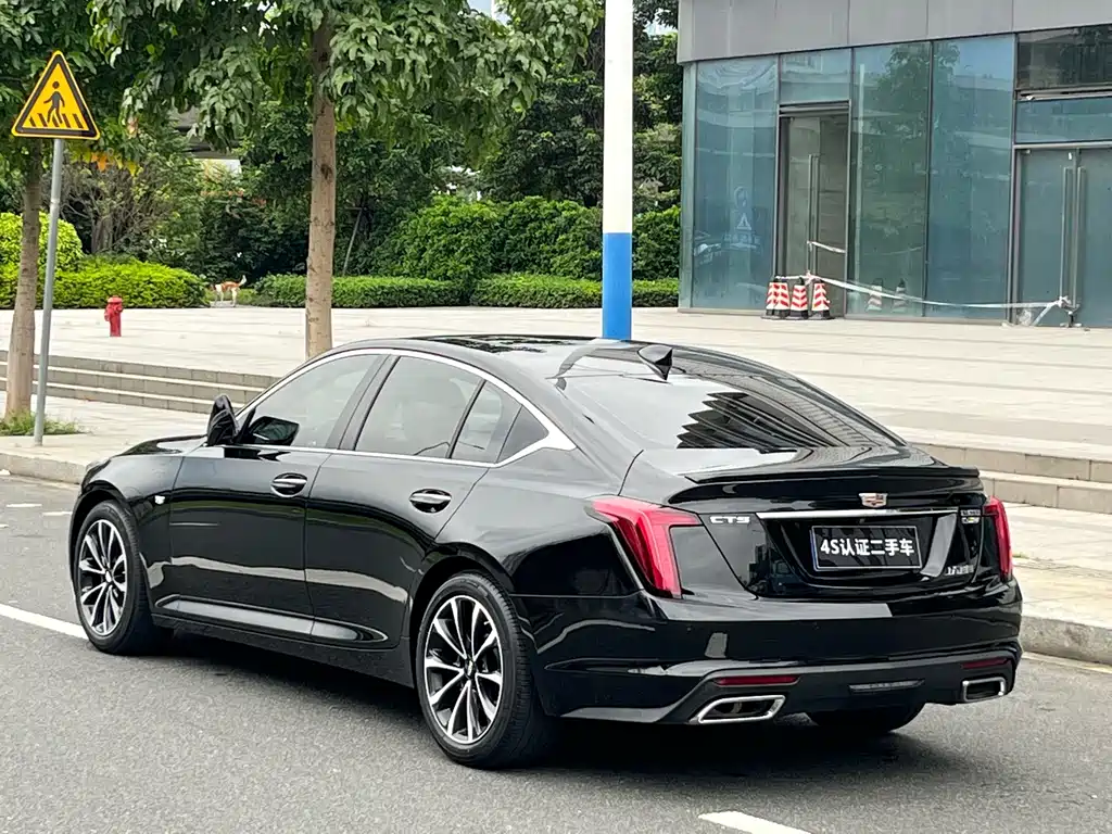 Cadillac CT5 — миниатюра 5