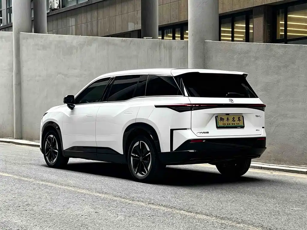 Toyota bZ3X — миниатюра 5