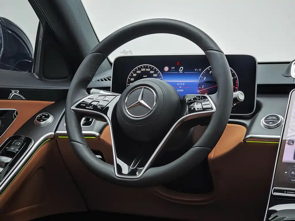 Mercedes-Benz S-Class — миниатюра 21
