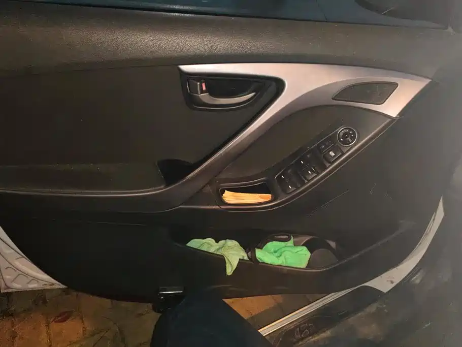 Hyundai Elantra Langdong — миниатюра 7