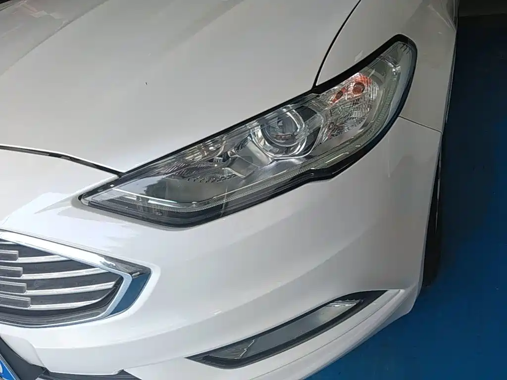 Ford Mondeo — миниатюра 24