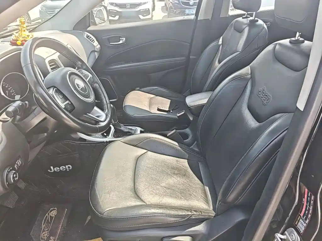 Jeep Compass — миниатюра 15