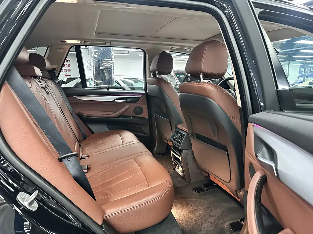 BMW X5 (Import) — миниатюра 11