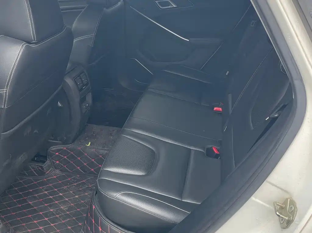 JIANGLING YUSHENG S330