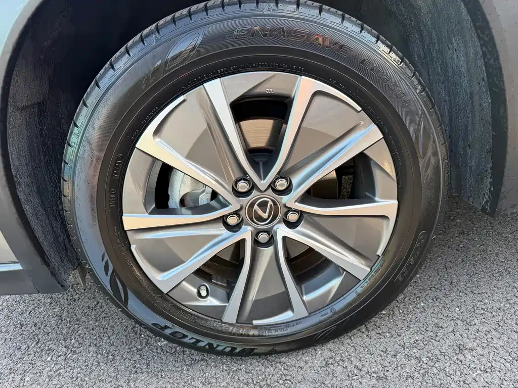 Lexus UX New Energy — миниатюра 14
