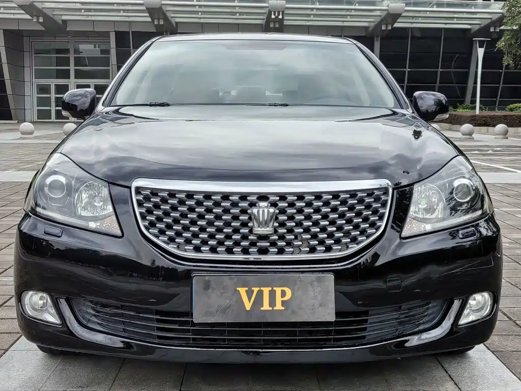 Toyota Crown — миниатюра 2