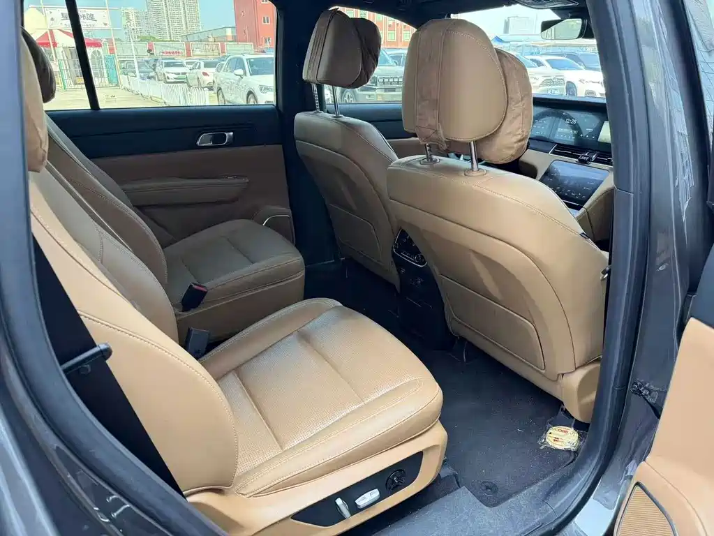 Li Auto Li ONE — миниатюра 18