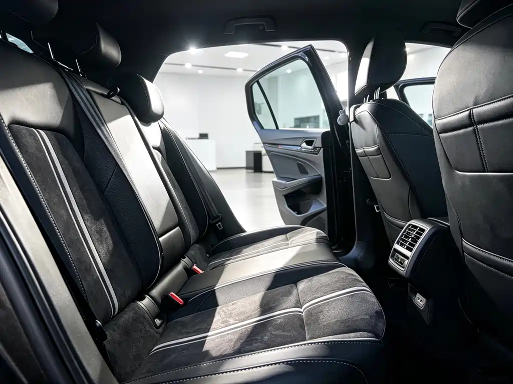 Volkswagen Golf — миниатюра 11