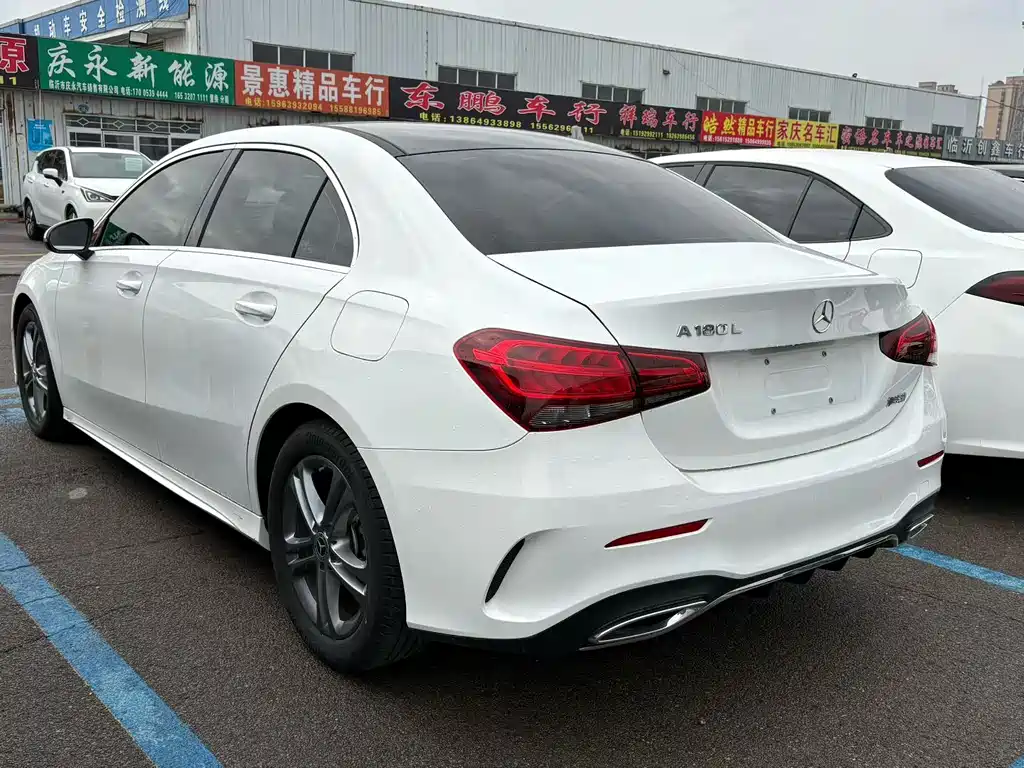MERCEDES-BENZ A CLASS