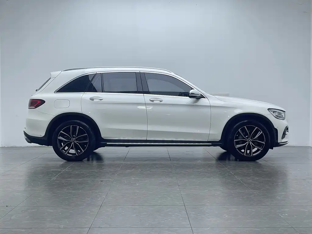 Mercedes-Benz GLC — миниатюра 9