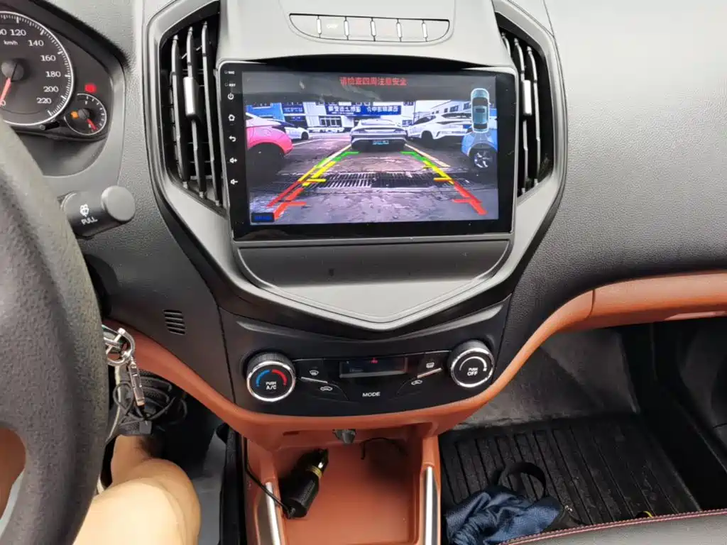 Geely King Kong — миниатюра 13