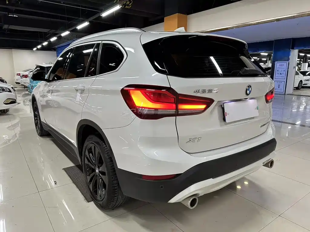 BMW X1 — миниатюра 8