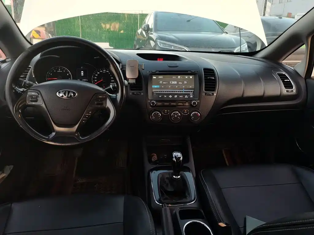 Kia K3 — миниатюра 10
