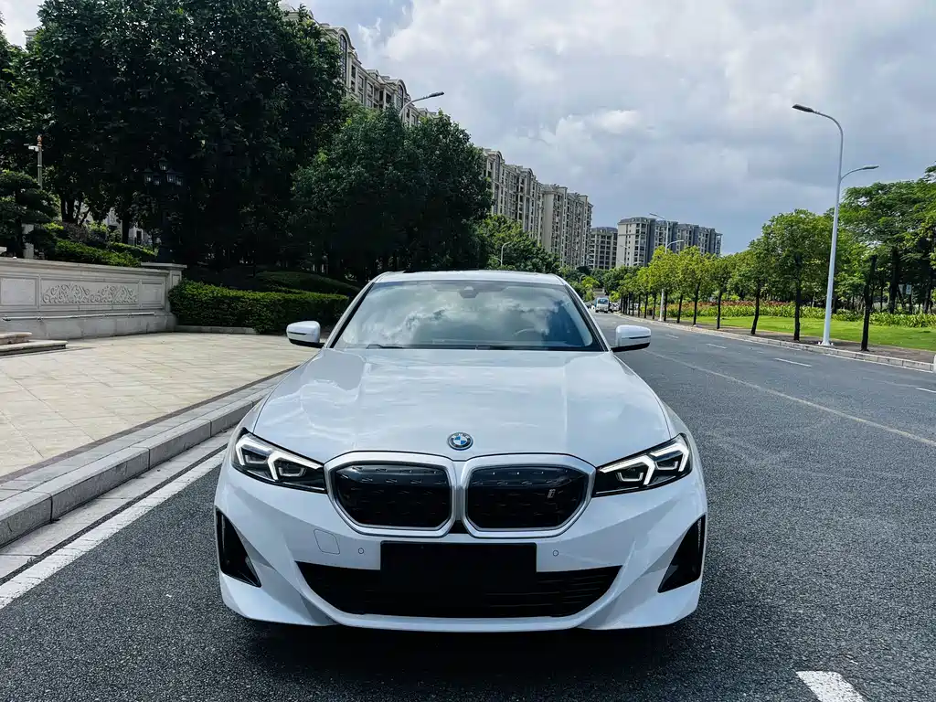 BMW i3 — миниатюра 2