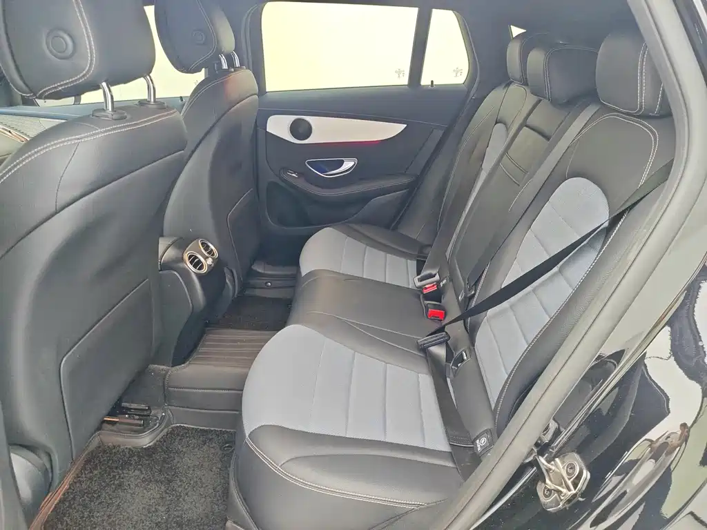 Mercedes-Benz EQC — миниатюра 5