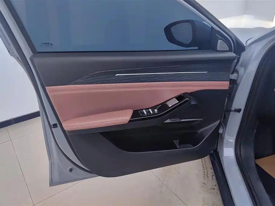 GEELY GALAXY GALAXY L6