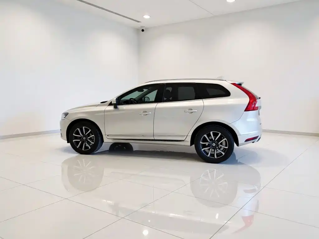 Volvo XC60 — миниатюра 25