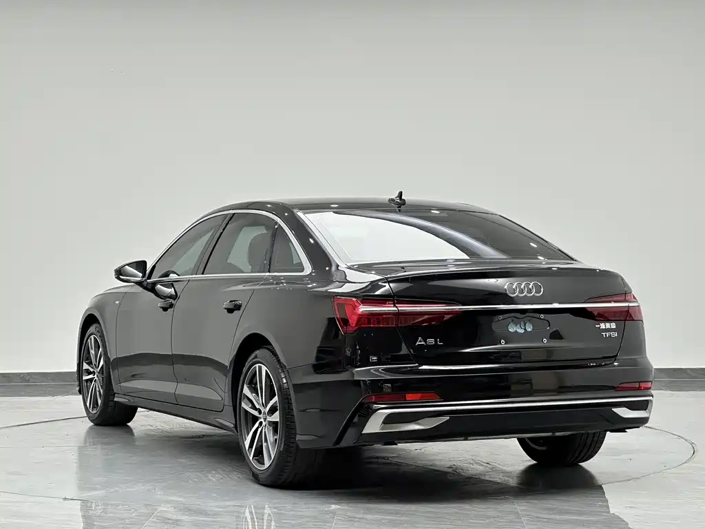 Audi A6L 2023 40 TFSI Luxury