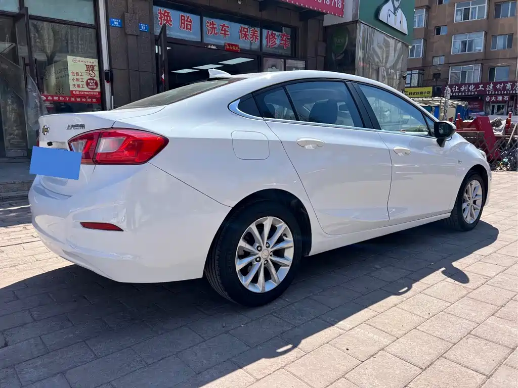 Chevrolet Cruze — миниатюра 4