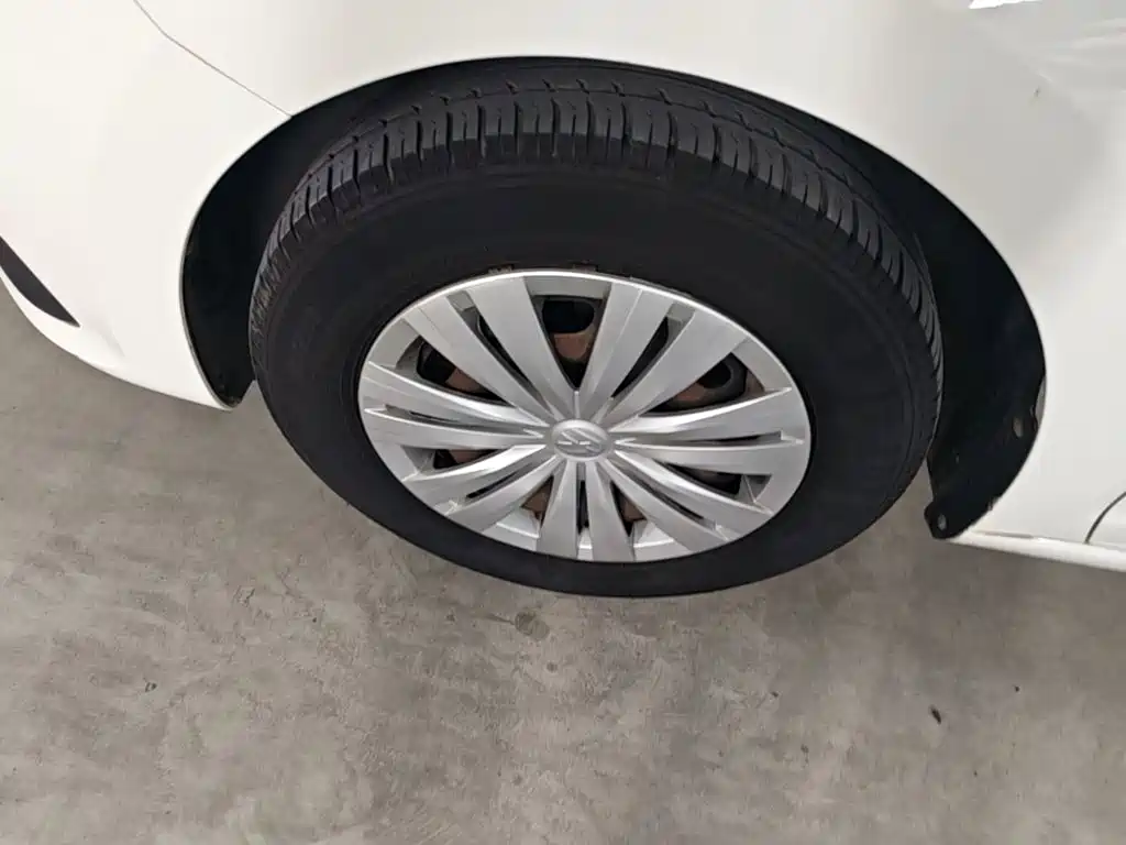 Volkswagen Santana — миниатюра 23
