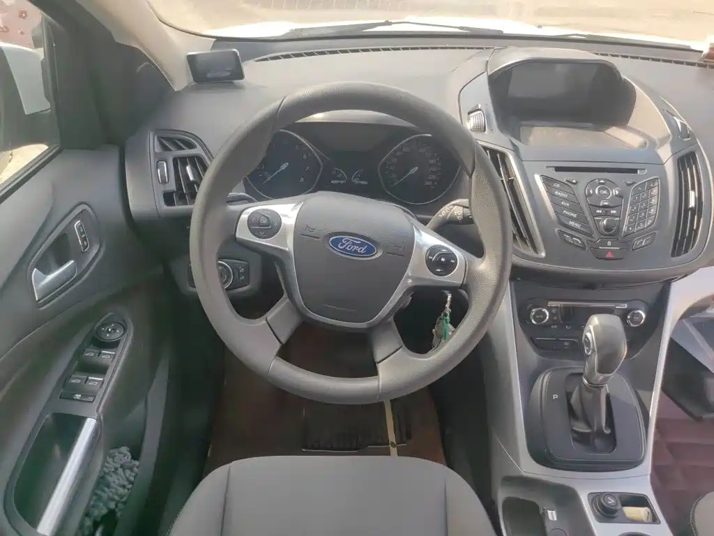 Ford Kuga — миниатюра 6