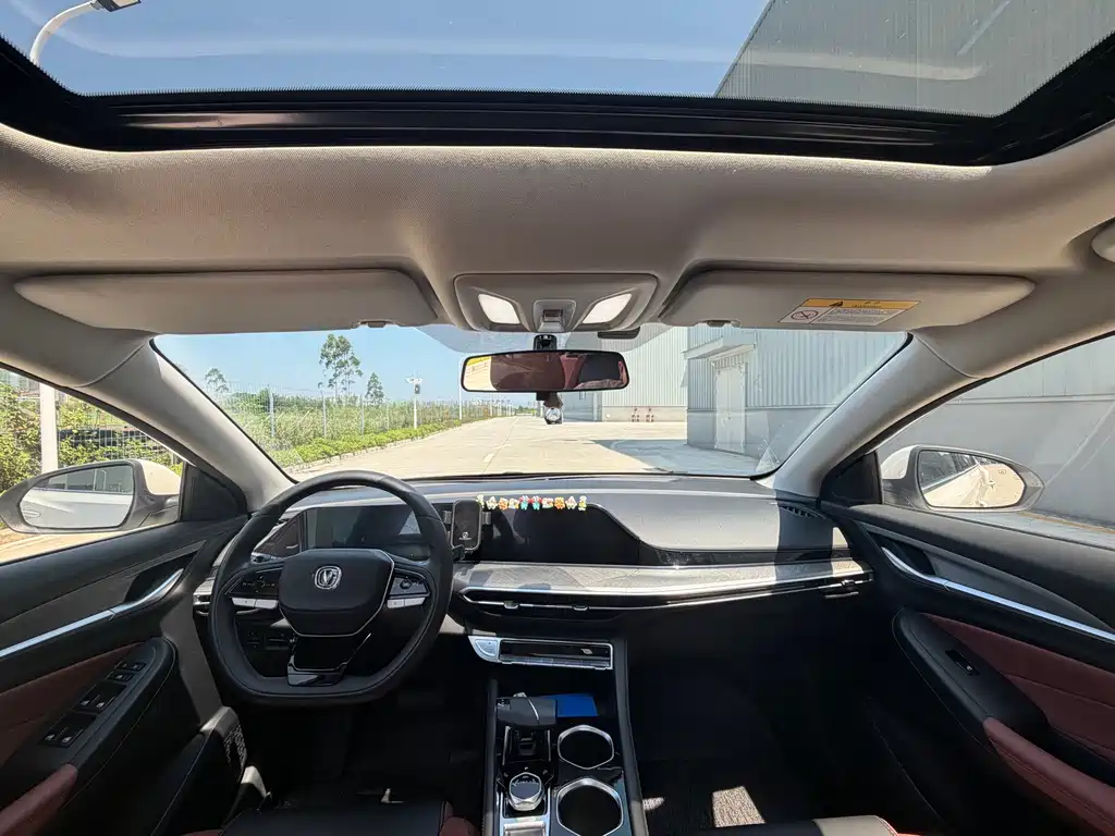 Changan Eado — миниатюра 6