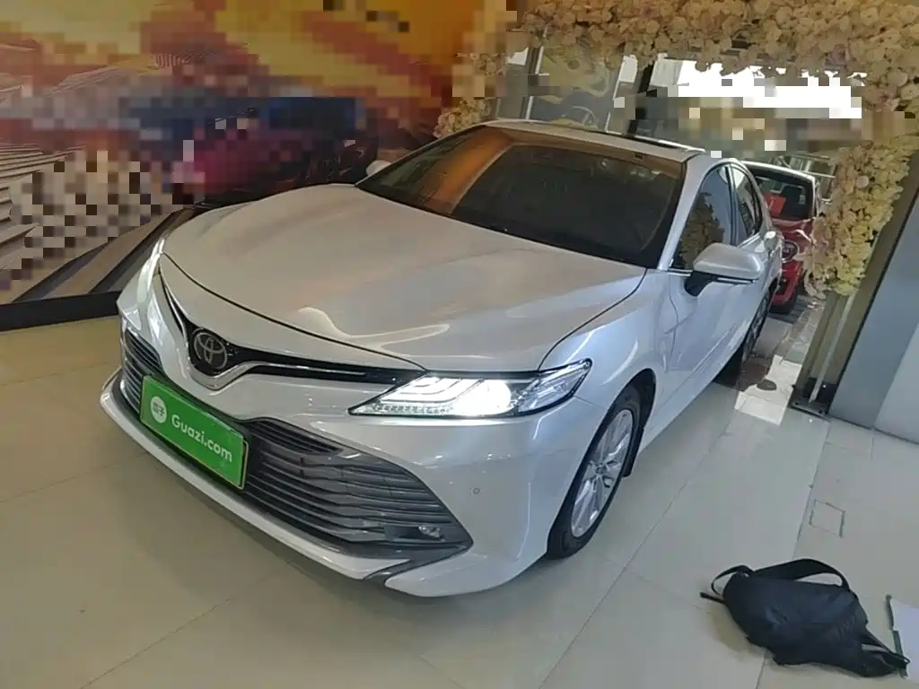 Toyota Camry — миниатюра 2