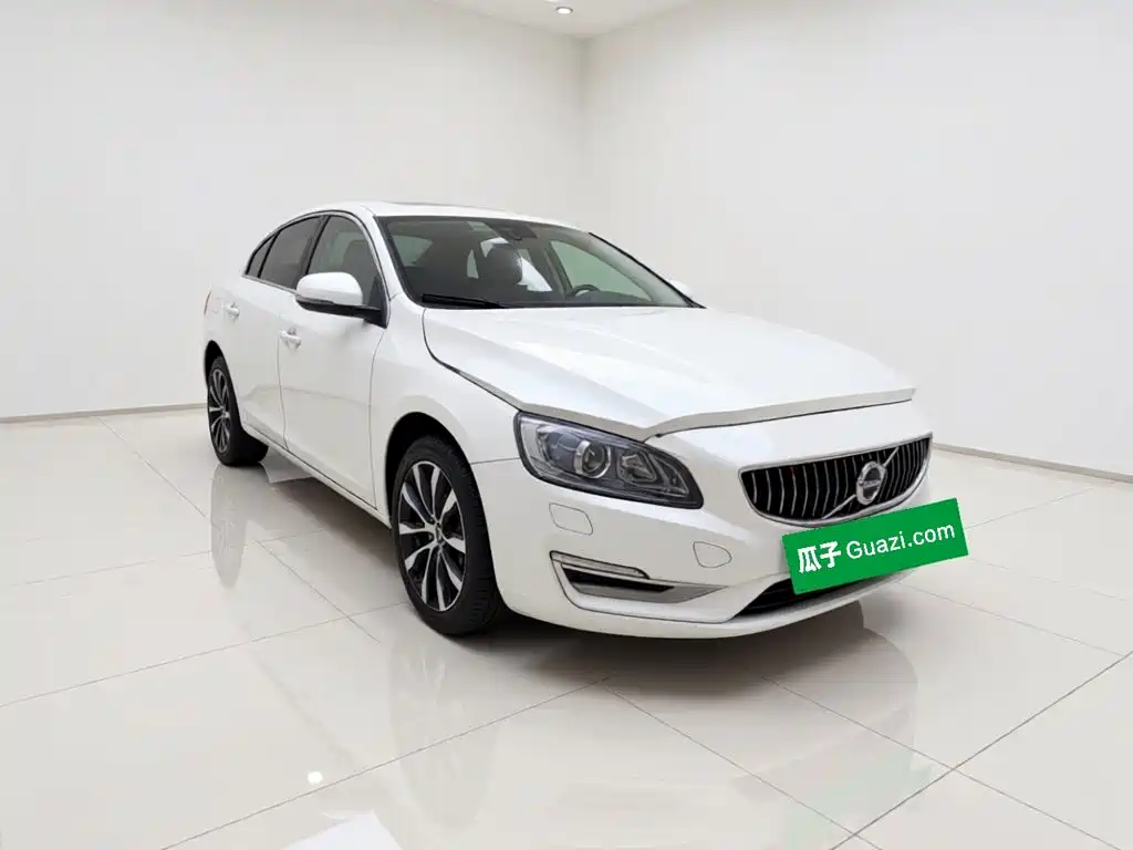 Volvo S60 — миниатюра 3