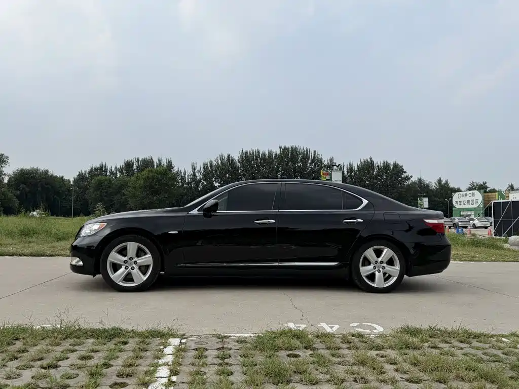 Lexus LS 2006 460L Luxury