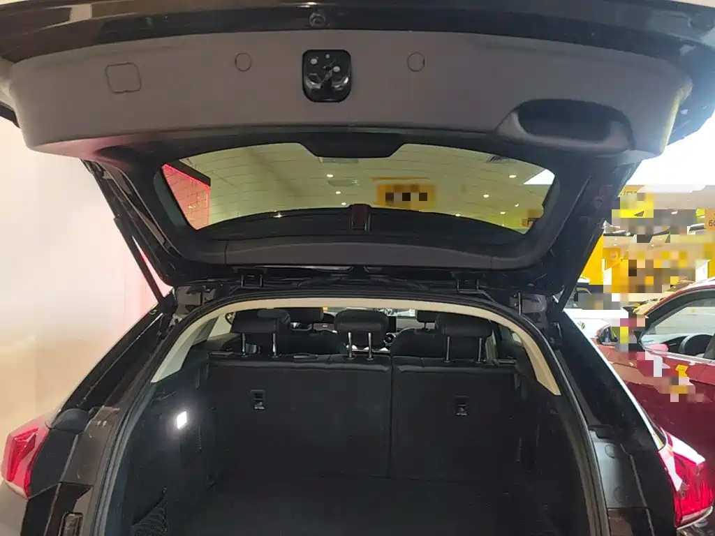 Wey Wey VV5 — миниатюра 19
