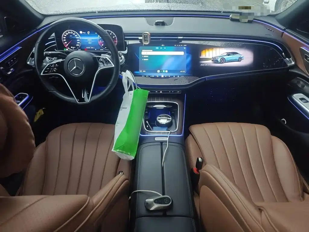 Mercedes-Benz E-Class — миниатюра 13