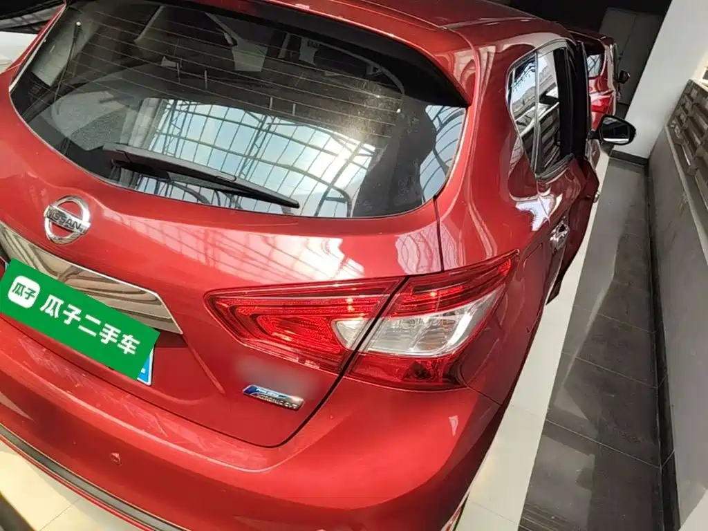Nissan Tiida — миниатюра 7