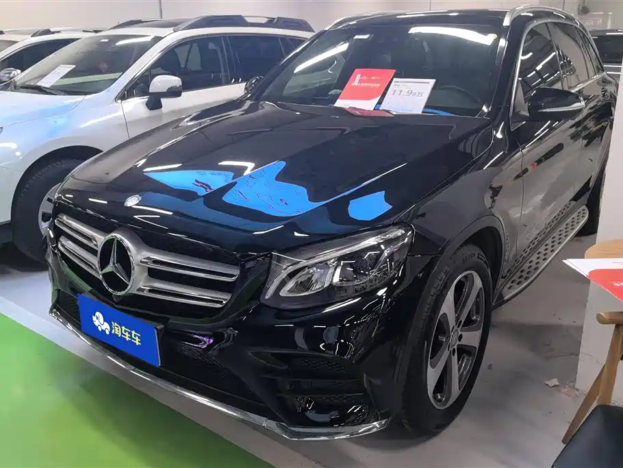 MERCEDES-BENZ GLC