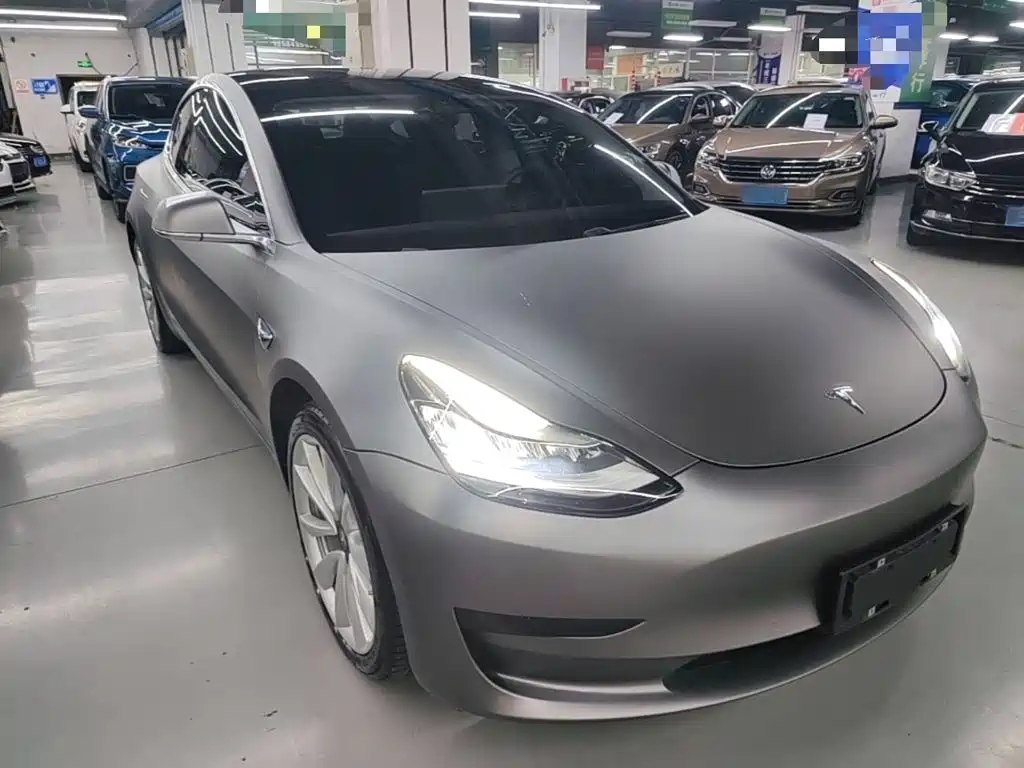 Tesla Model 3 — миниатюра 4