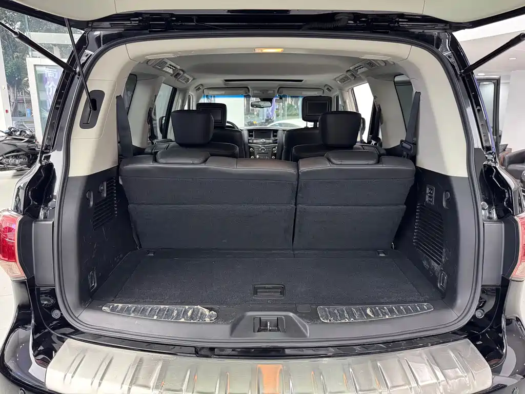 Infiniti QX80 — миниатюра 15