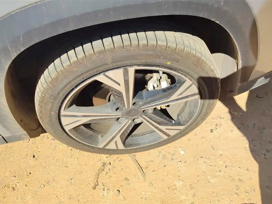 GEELY AUTOMOBILE BOYUE