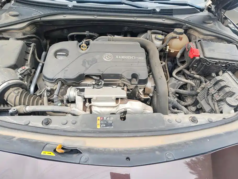 Buick LaCrosse — миниатюра 10