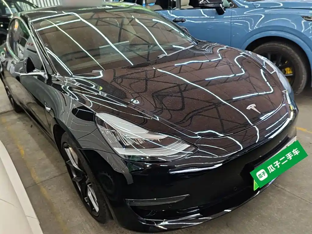 Tesla Model 3 — миниатюра 4