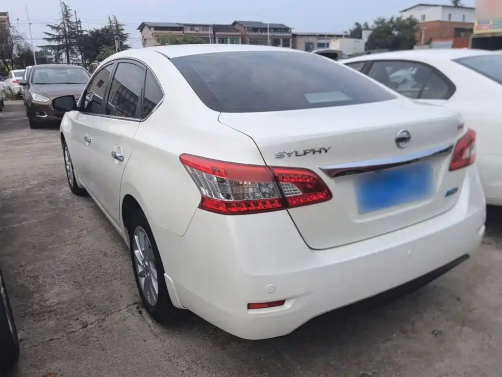Nissan Sylphy — миниатюра 5