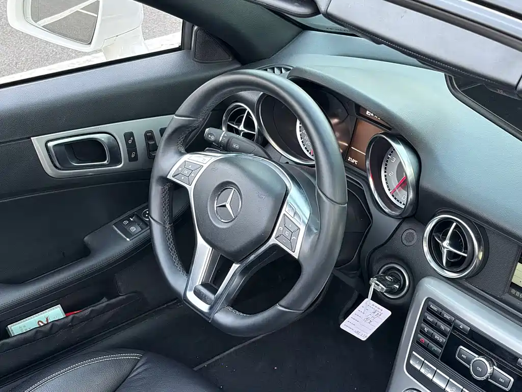 Mercedes-Benz SLK-Class — миниатюра 7