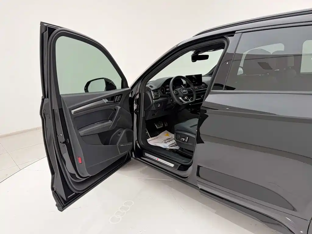 Audi Q5L — миниатюра 21