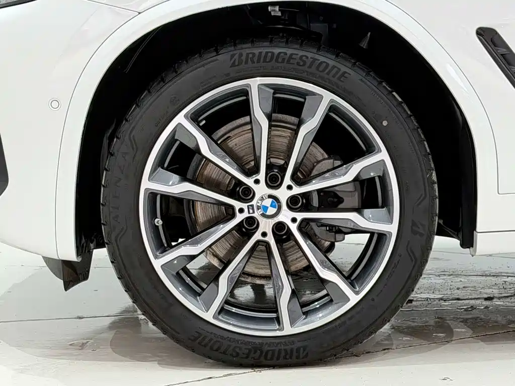 BMW X3 — миниатюра 11